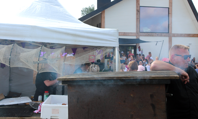 Smokey and the grillbandits zalm roken feest Emmeloord Noordoostpolder Maarten van Hoeve