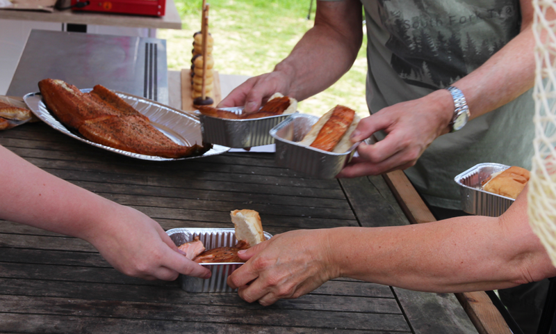 Smokey and the grillbandits zalm roken feest Emmeloord Noordoostpolder Maarten van Hoeve